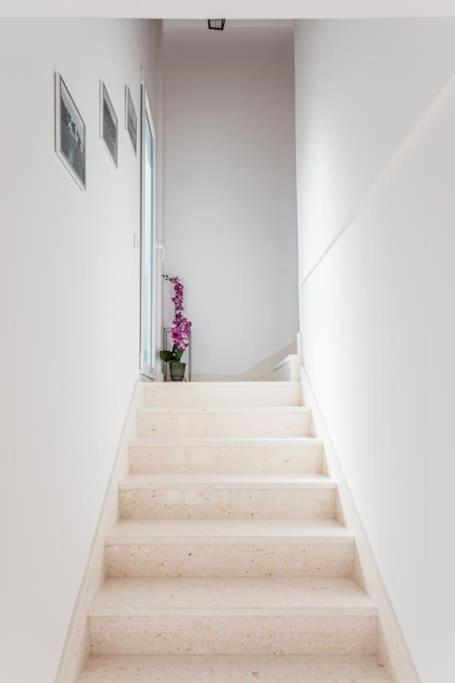 Holiday Home Marina-Renovated House In City Center Rogoznica  Luaran gambar